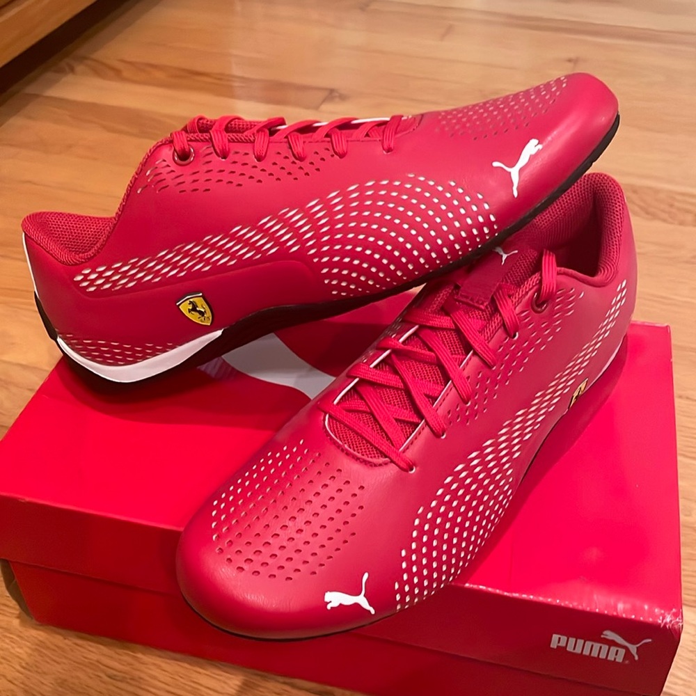 Men’s Puma Red Ferrari sneakers